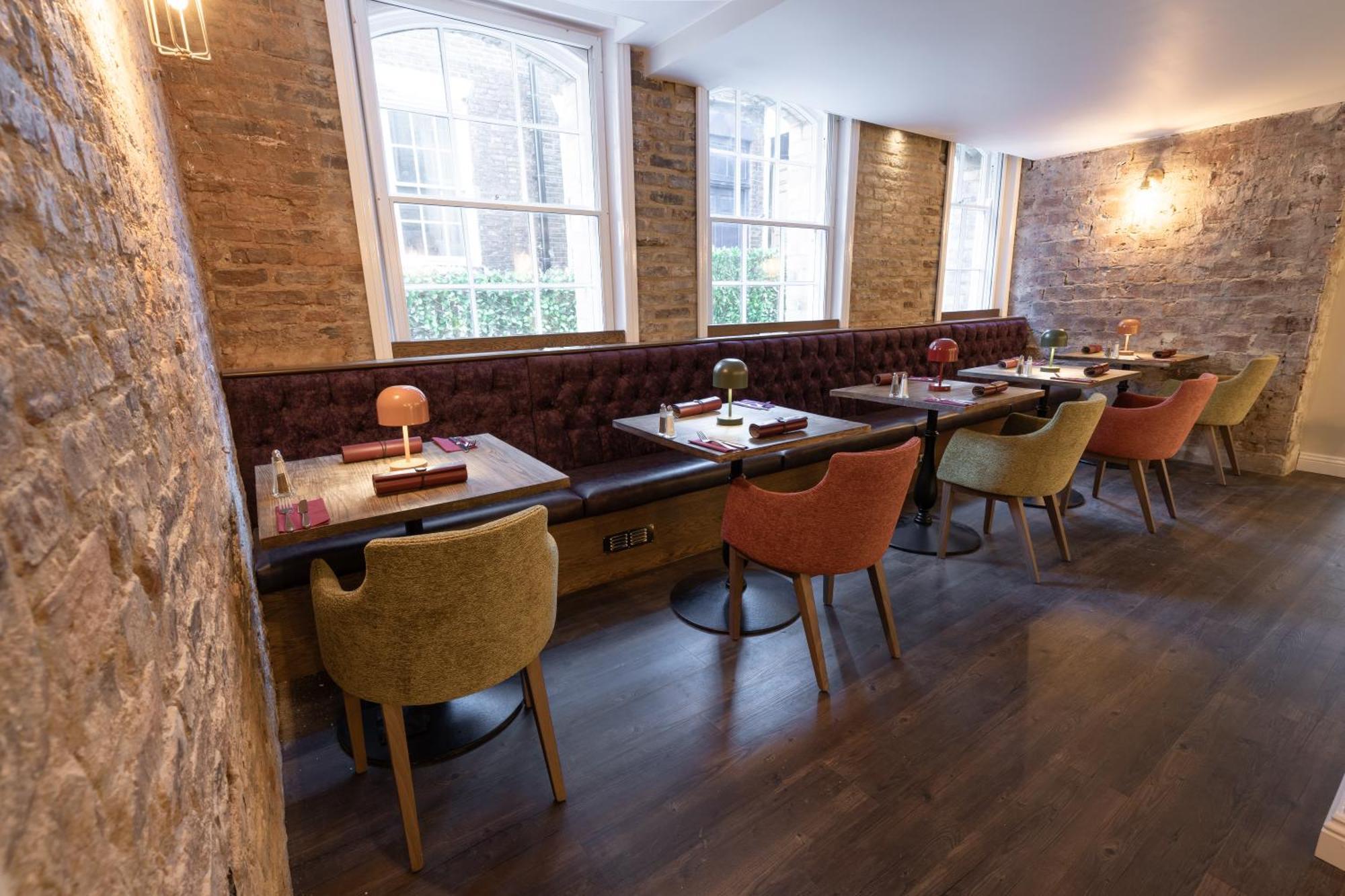 The Resolution Hotel Whitby Bagian luar foto