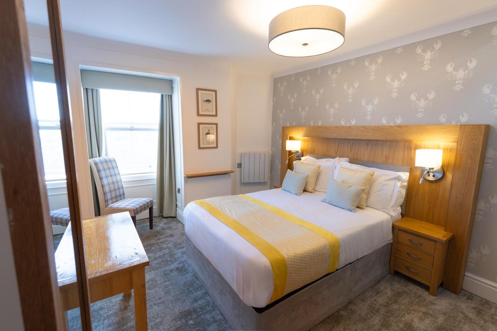 The Resolution Hotel Whitby Bagian luar foto